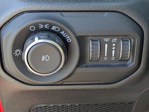 Used 2021 Jeep Wrangler Unlimited Sahara image 13