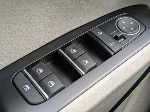 Used 2022 Kia Soul EX image 25