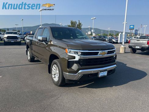 Used 2024 Chevrolet Silverado 1500 LT w/ Safety Package AWD/4WD image 1