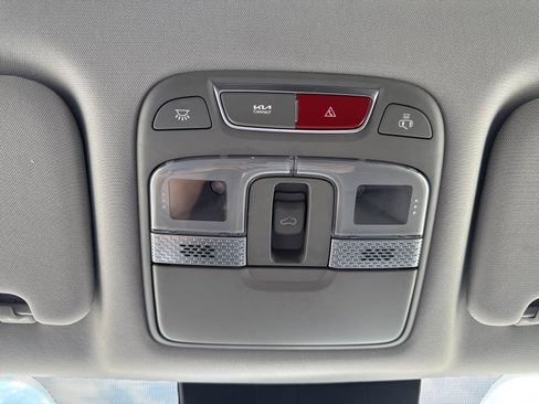 Used 2025 Kia Telluride S FWD image 22
