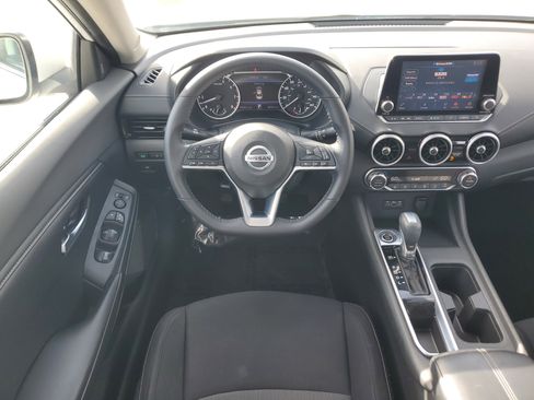 Used 2021 Nissan Sentra SV w/ Trunk Package image 15