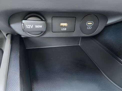 New 2026 Hyundai Elantra SE FWD image 21