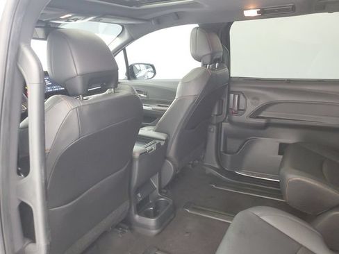 Used 2022 Toyota Sienna XSE w/ XSE Plus Package AWD/4WD image 14