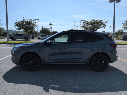 Used 2023 Ford Escape ST-Line Elite AWD/4WD image 7
