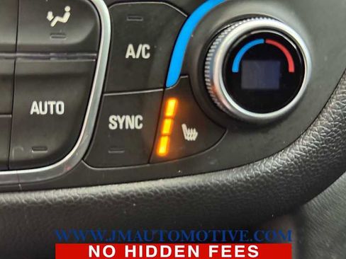 Used 2018 Chevrolet Equinox LT w/ Sun & Infotainment Package image 37