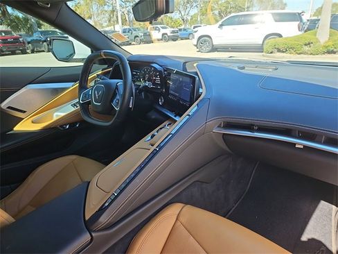 Used 2022 Chevrolet Corvette Stingray Preferred Cpe w/ Engine Appearance Package image 8