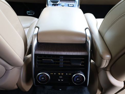 Used 2023 Land Rover Range Rover Long Wheelbase Autobiography AWD/4WD image 31