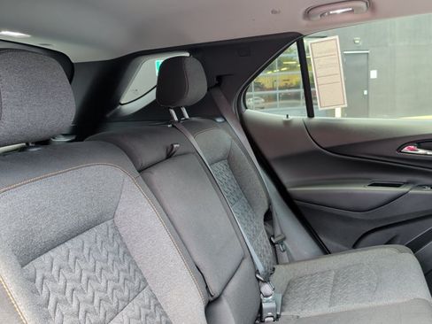 Used 2024 Chevrolet Equinox LT AWD/4WD image 21