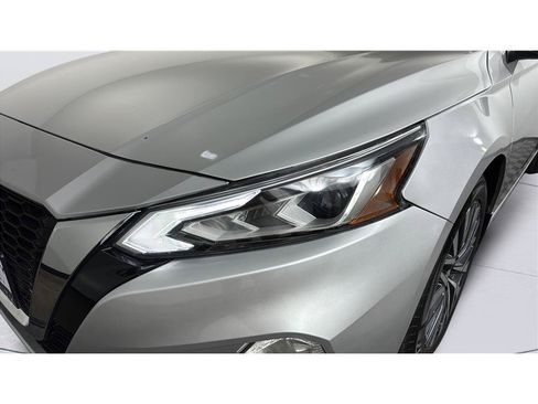 Used 2023 Nissan Altima 2.5 SV FWD image 30
