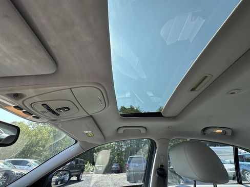 Used 2005 Jaguar S-TYPE R image 15