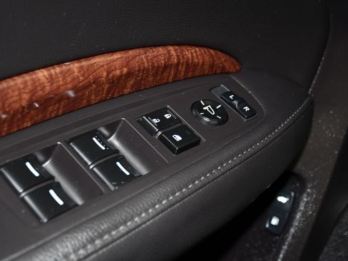 Used 2020 Acura MDX SH-AWD image 36