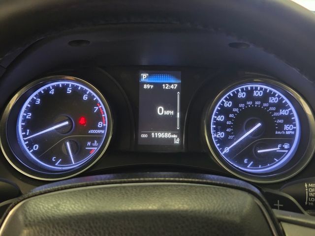 Used 2020 Toyota Camry SE FWD image 26