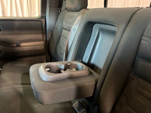 Used 2022 Nissan Frontier Pro-X RWD image 15