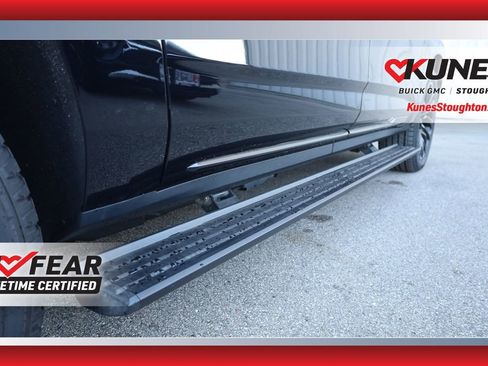 Used 2024 Cadillac Escalade ESV Sport Platinum w/ LPO, ONYX Package image 33