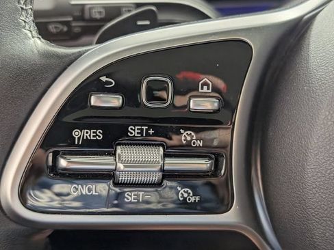 Used 2022 Mercedes-Benz GLE 450 4MATIC image 16