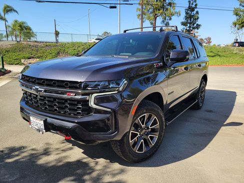 Used 2022 Chevrolet Tahoe Z71 w/ Luxury Package AWD/4WD image 1