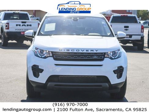 Used 2017 Land Rover Discovery Sport SE image 6