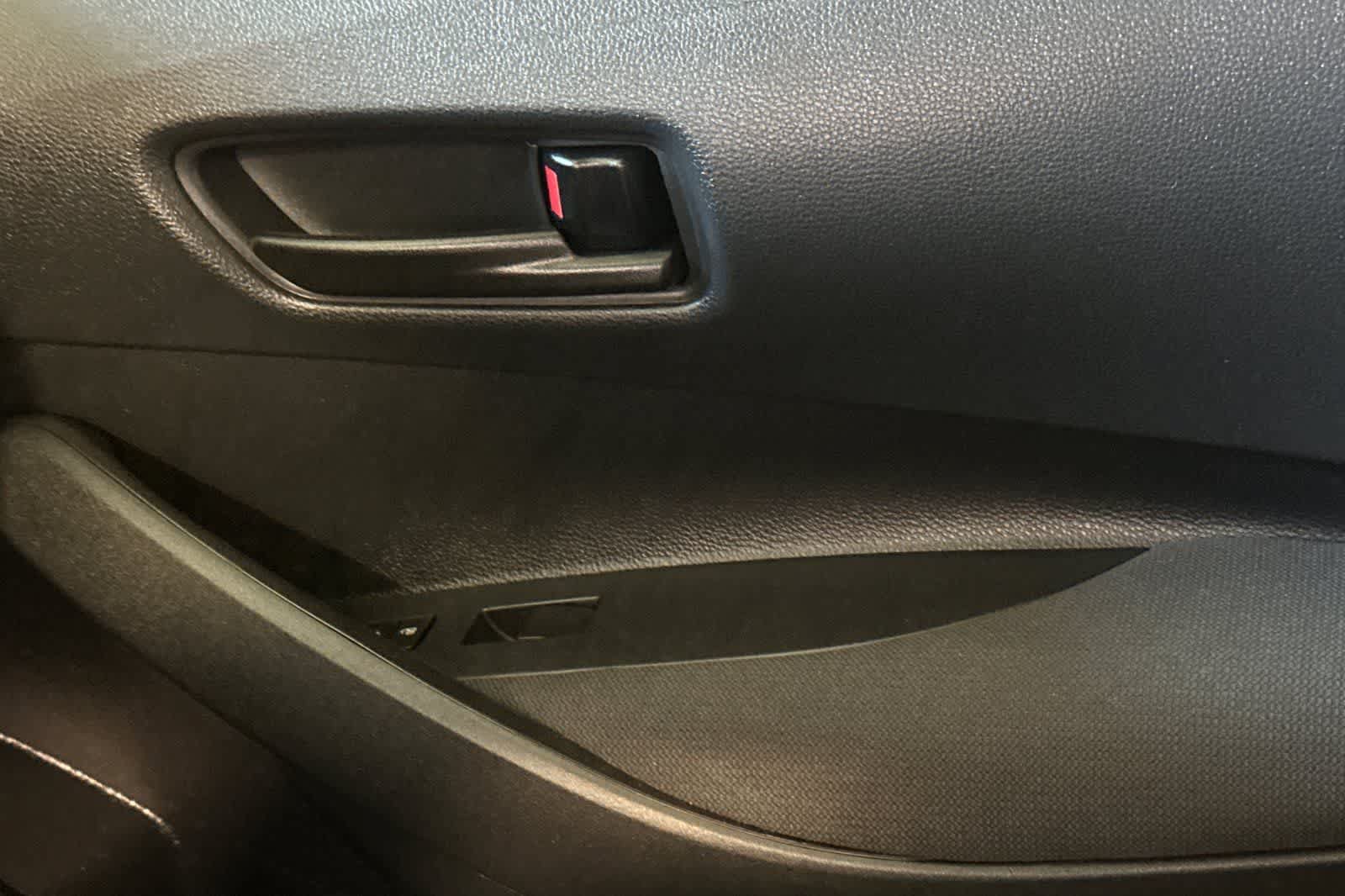 Used 2025 Toyota Corolla LE FWD image 35