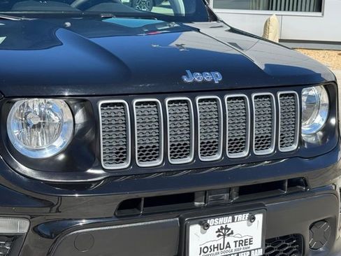 Used 2023 Jeep Renegade Latitude image 7