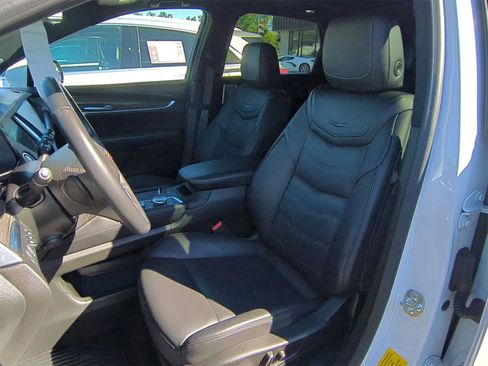 Certified 2024 Cadillac XT5 Premium Luxury w/ Platinum Package image 11