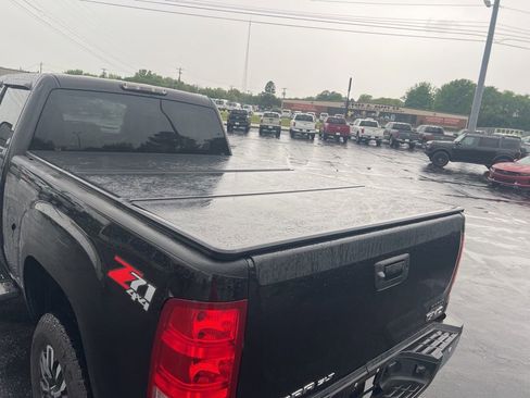 Used 2014 GMC Sierra 2500 SLT w/ SLT Convenience Package image 5