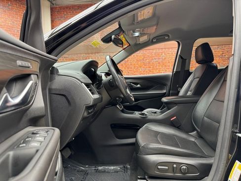 Used 2022 GMC Terrain SLT w/ Tech Package image 22