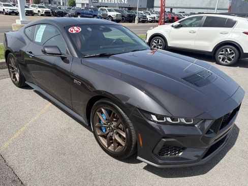 Used 2024 Ford Mustang GT Premium RWD image 2