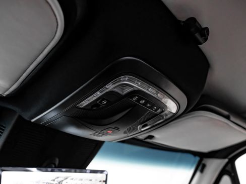 Used 2024 Mercedes-Benz Sprinter 3500 image 28