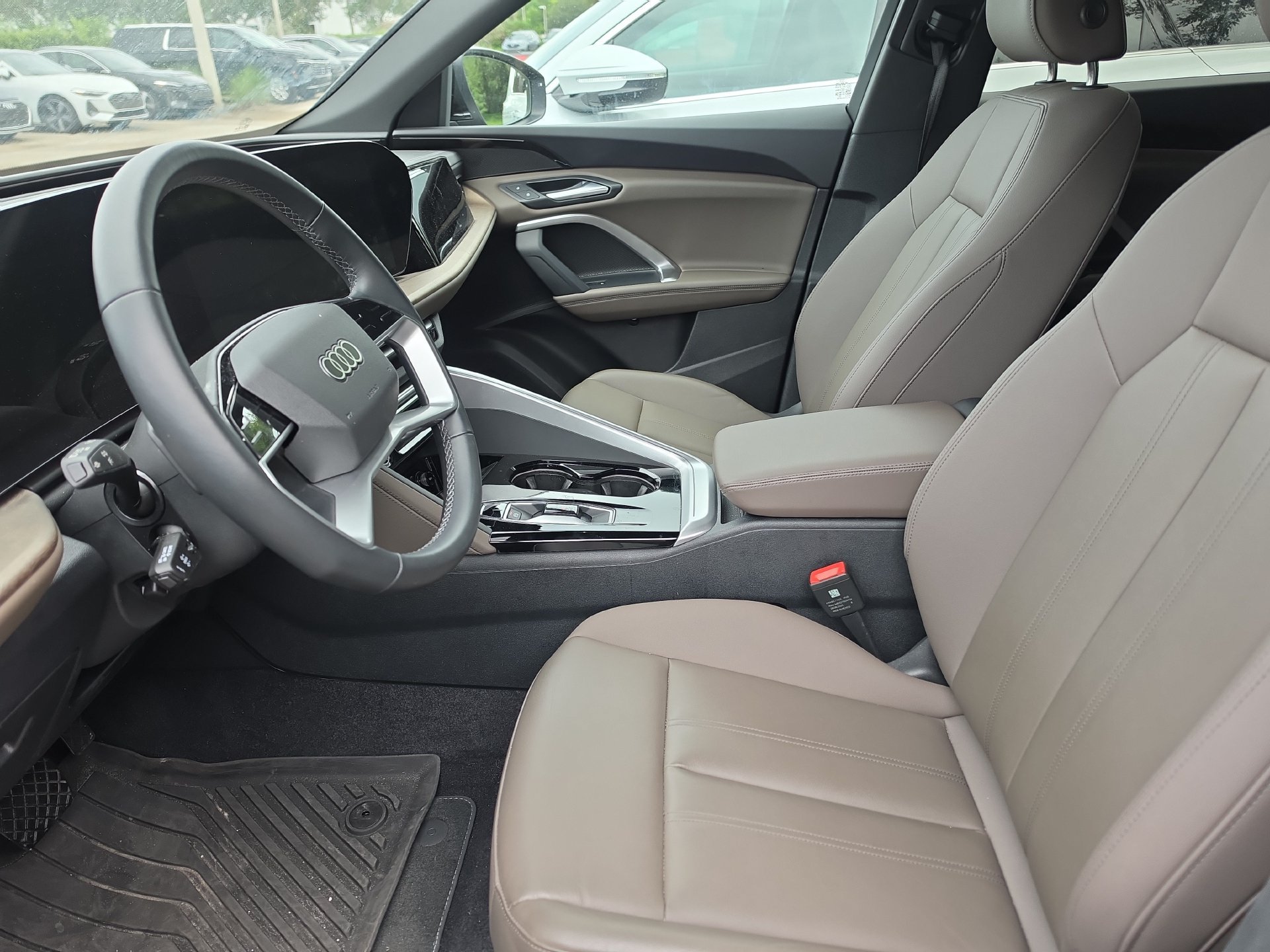 Used 2025 Audi Q5 Premium w/ Convenience Package AWD/4WD image 10