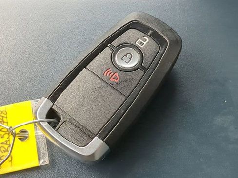 Used 2025 Ford Maverick XLT w/ Equipment Group 302A AWD/4WD image 26
