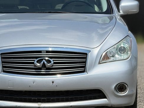 Used 2011 INFINITI M37 w/ Deluxe Touring Pkg RWD image 12