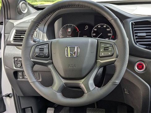 Certified 2025 Honda Ridgeline TrailSport+ image 14