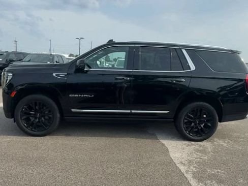 Used 2021 GMC Yukon Denali AWD/4WD image 5