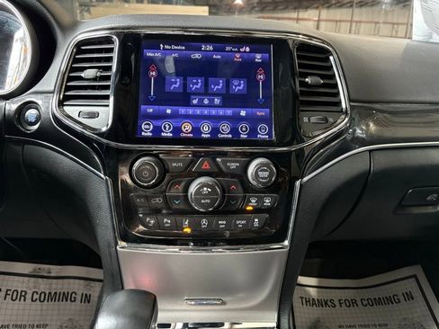 Used 2019 Jeep Grand Cherokee Trailhawk w/ Trailhawk Luxury Group image 32