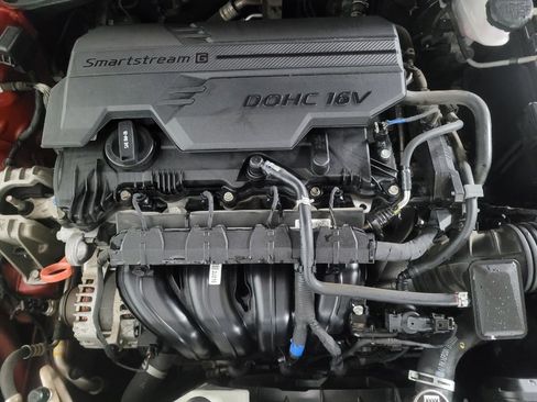 Used 2022 Hyundai Elantra SEL image 30