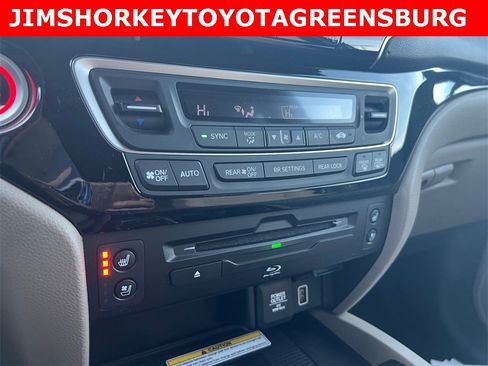 Used 2022 Honda Pilot Elite image 21