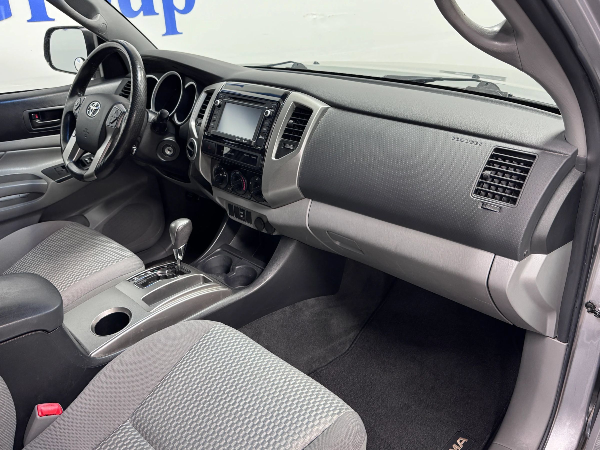 Used 2015 Toyota Tacoma 4x4 Double Cab w/ SR5 Package image 14
