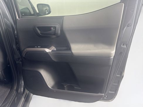 Used 2023 Toyota Tacoma SR5 RWD image 29