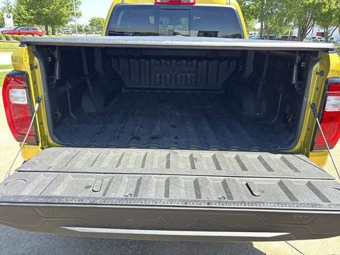 Used 2023 GMC Canyon AT4 w/ AT4 Premium Package AWD/4WD image 7
