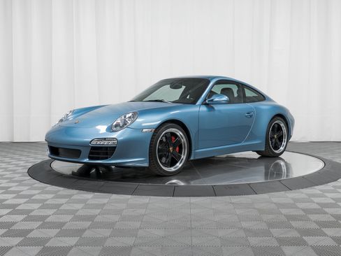 Used 2010 Porsche 911 Carrera 4S image 1