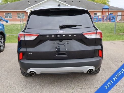 Used 2022 Ford Escape SE w/ Convenience Package FWD image 5