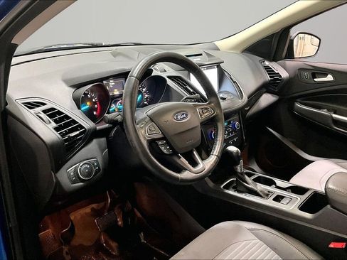 Used 2017 Ford Escape SE w/ Equipment Group 201A image 17