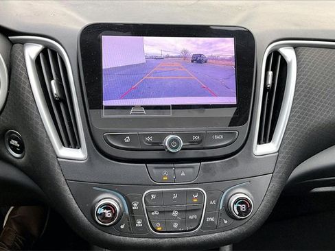 Used 2023 Chevrolet Malibu LT image 14