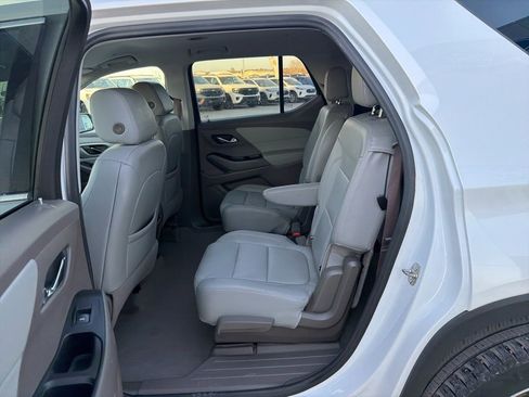 Used 2020 Chevrolet Traverse LT w/ LT Premium Package image 20