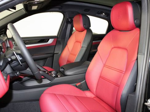 New 2026 Porsche Cayenne E-Hybrid Coupe image 5