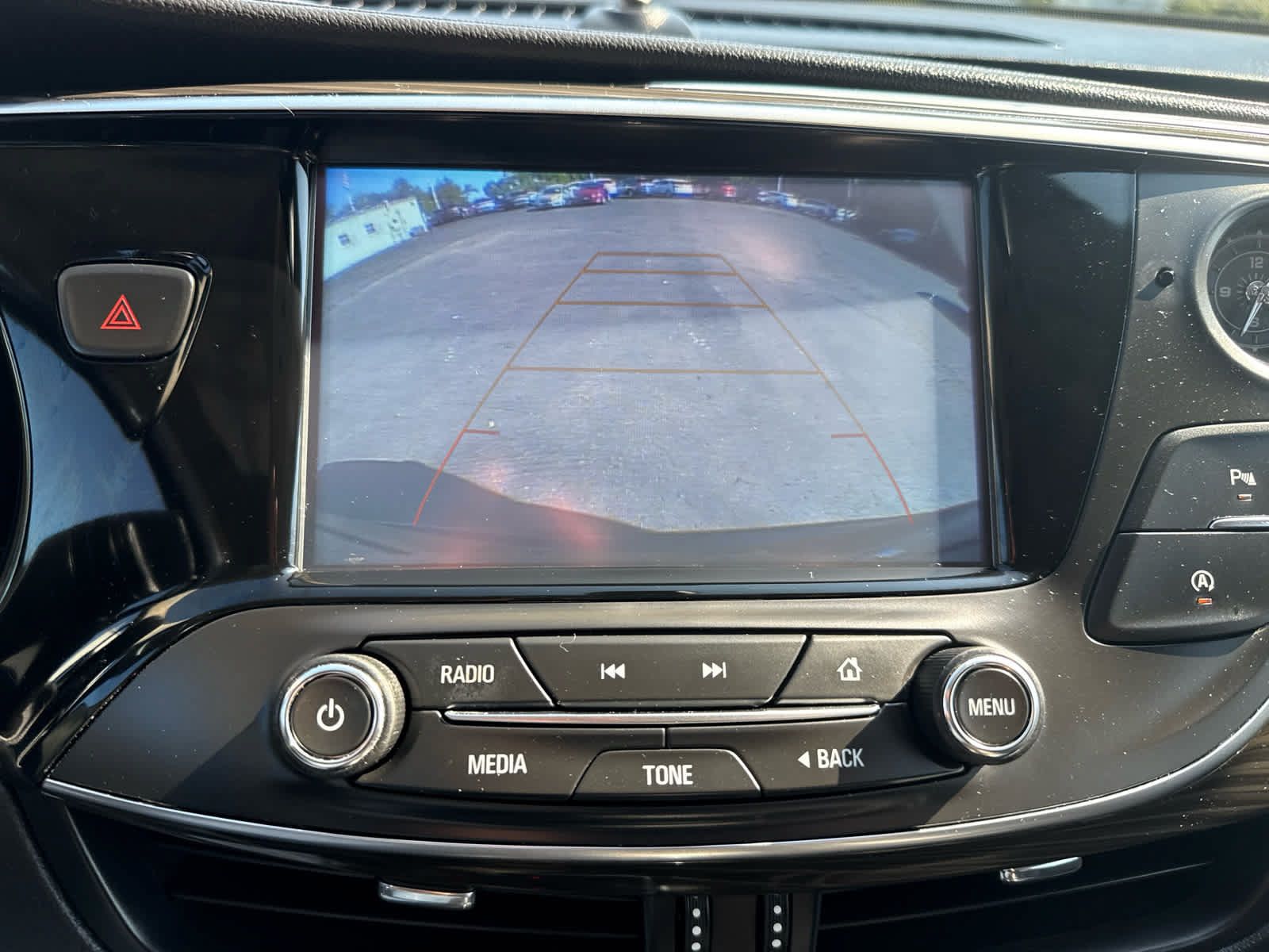 Used 2020 Buick Envision Essence FWD image 23
