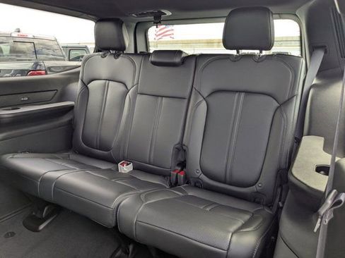 New 2026 Jeep Grand Wagoneer 2WD w/ 8-Passenger Seating Package image 16