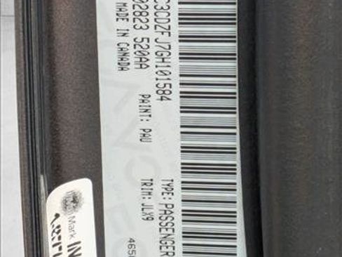 Used 2016 Dodge Challenger R/T Scat Pack w/ Leather Interior Group image 26