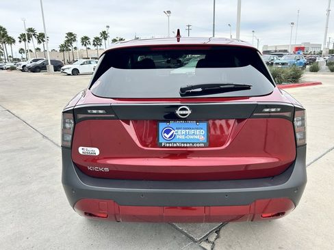 Certified 2025 Nissan Kicks SV image 6