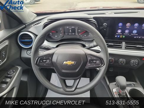 Used 2024 Chevrolet Trax LS FWD image 11